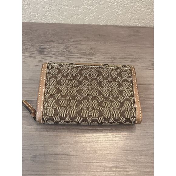 Coach Madison Women's Medium Brown Pleated Leather Bifold Wallet with Snap - Picture 4 of 4